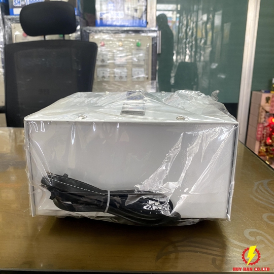 Biến Áp 2KVA-100V-110V SKAWA